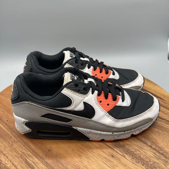 Nike Air Max 90 Shoes Mens 9.5 White Turf Orange Running Comfort Walking Sneaker - Picture 1 of 8